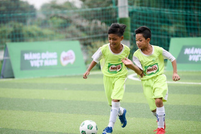 Tập thể thao vừa sức, đúng sở thích giúp trẻ giải tỏa căng thẳng, rèn sự bền bỉ và nâng cao sức khỏe