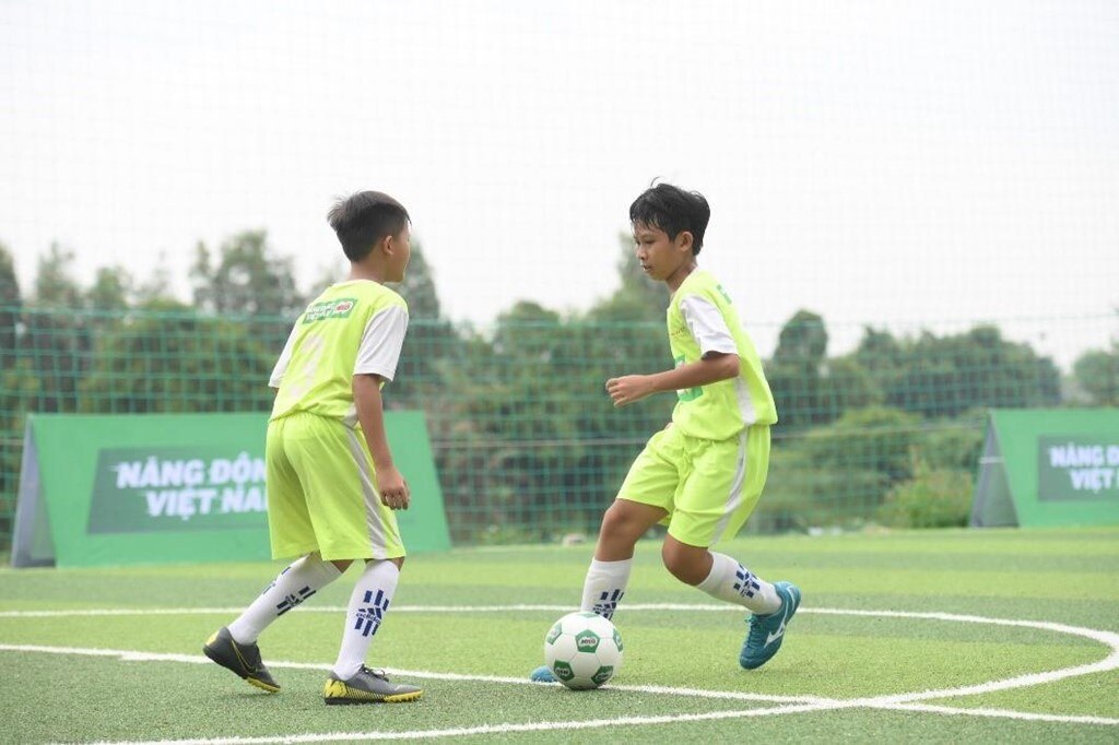 Nam Trung thường động viên đồng đội và yêu cầu các bạn tập trung không được chủ quan