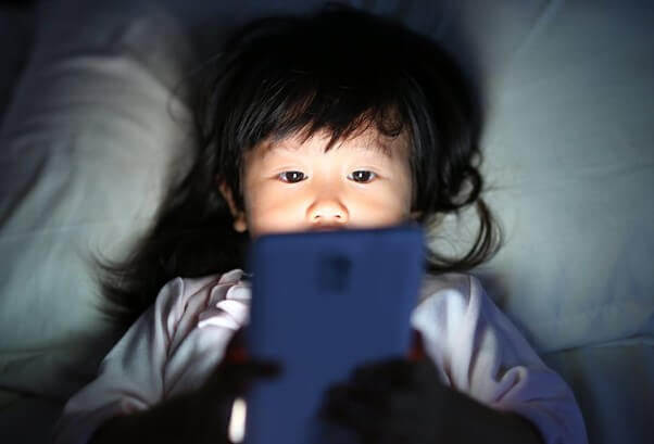 
4 điều cha mẹ cần lưu ý để con vận động và tập thể dục tại nhà vui khỏe, an toàn
