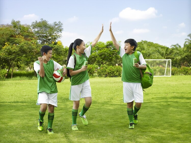 
BÍ QUYẾT KHUYẾN KHÍCH TRẺ CHƠI THỂ THAO &amp; NHỮNG ĐIỀU CẦN LƯU Ý
