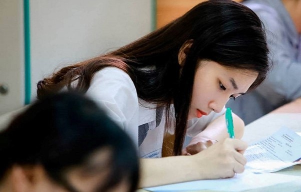 
Chế độ dinh dưỡng khoa học cho các sỹ tử trong mùa thi

