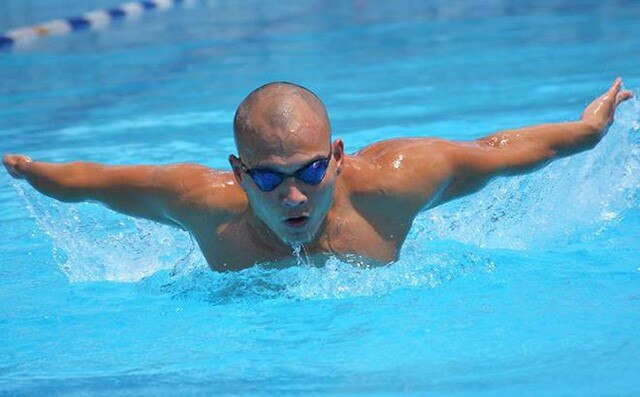 "Kình ngư không chân" Nguyễn Hồng Lợi