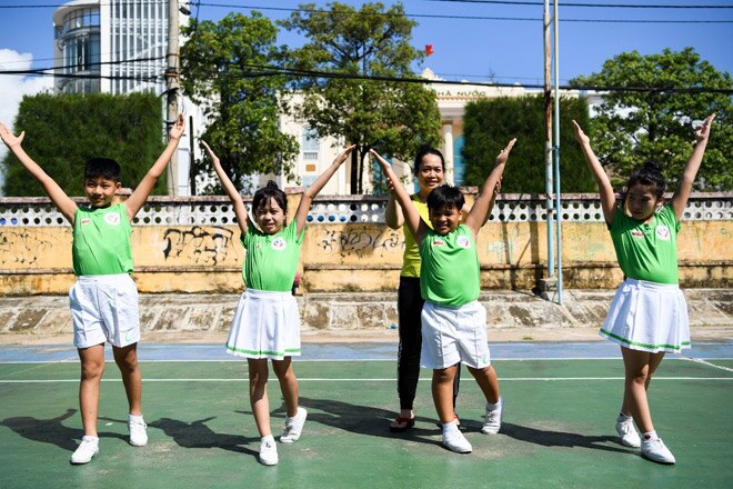 Tham gia thể thao học đường để trẻ không ngồi sau Tivi sau giờ học - 4