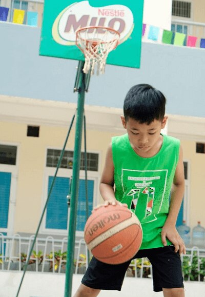 Thể thao là người thầy tuyệt vời vì thông qua thể thao, trẻ học được nhiều kỹ năng sống có giá trị