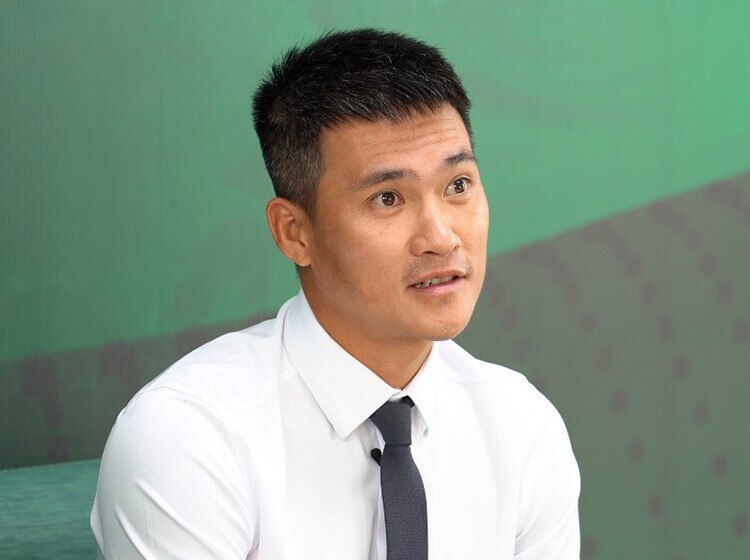 Cựu tuyển thủ Công Vinh chia sẻ lợi ích của chơi thể thao trong talkshow