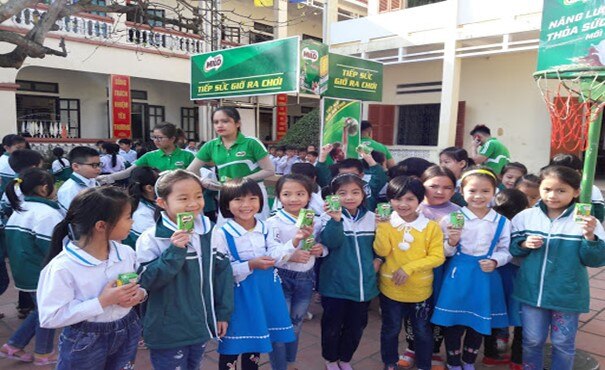 Sữa – Bữa phụ cho trẻ đến trường có thật sự cần thiết?