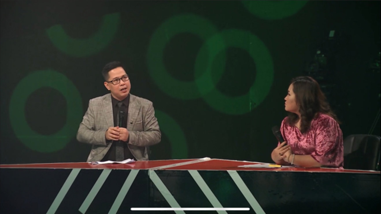 Khách mời “cố vấn” PGS.TS. Trần Thành Nam và TS. Tô Nhi A hòa vào màn tranh luận bằng cách phân tích đa dạng những khía cạnh khác thuộc tài năng và ý chí.