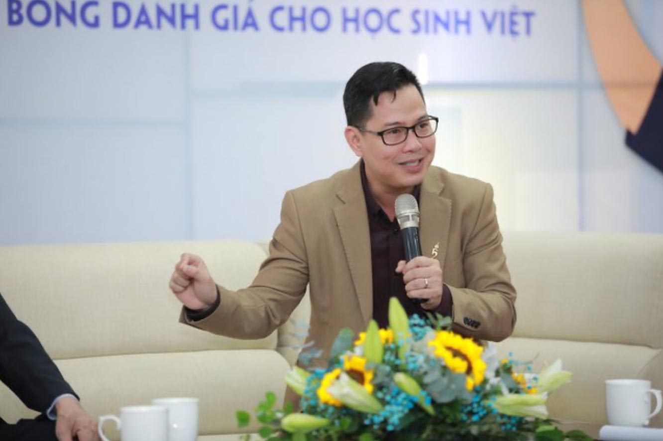 Chuyên gia tâm lý giáo dục PGS. TS. Trần Thành Nam đã chia sẻ 4 bí quyết giúp các bậc phụ huynh đồng hành hiệu quả, cùng con rèn ý chí từ việc tập luyện thể thao.